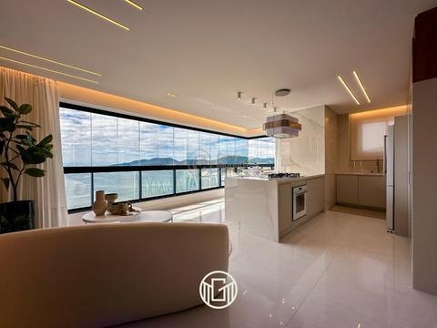 (VENDIDA) Cobertura Frente Mar em Bal.Perequê